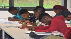 Estudiantes de la AAUCA: El brillante futuro de Guinea Ecuatorial.